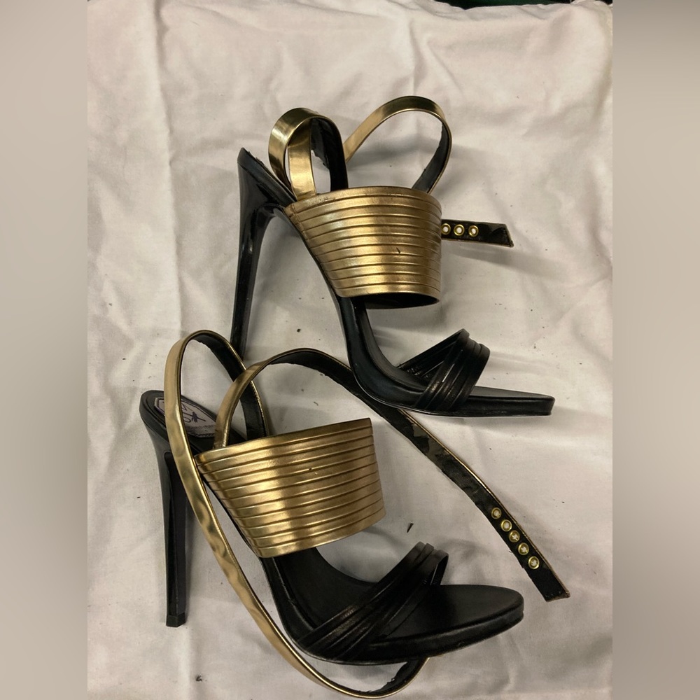 Donald J Pliner black and gold strappy heels